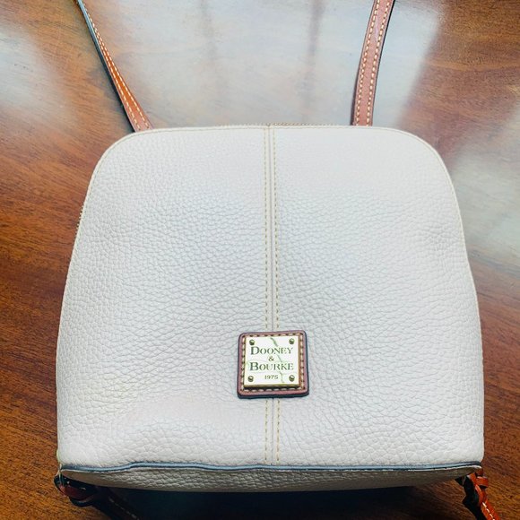 Dooney & Bourke Handbags - Dooney & Bourke 1975 Leather Crossbody Purse